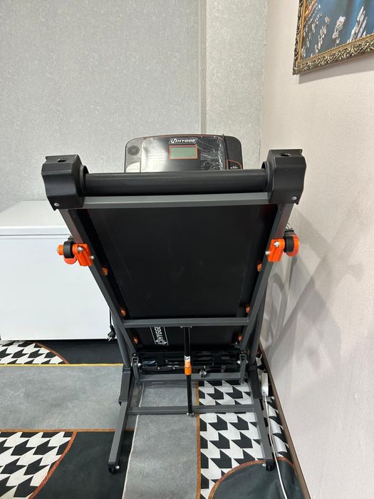 Беговая дорожка.