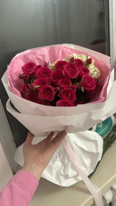 Кустовые роза ,