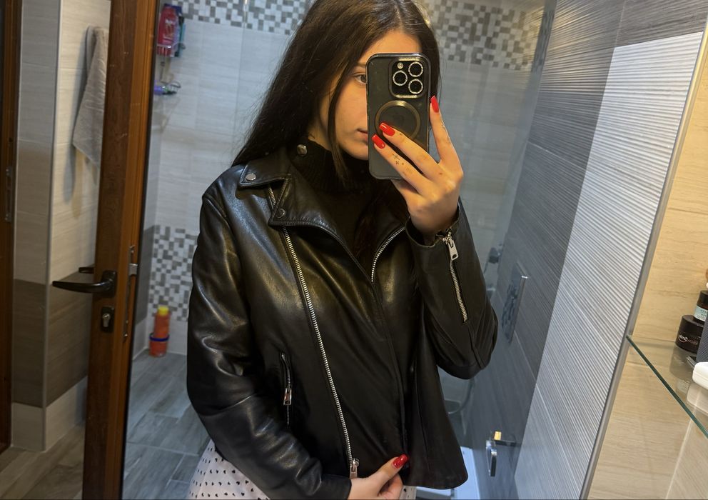 Дамско кожено  яке