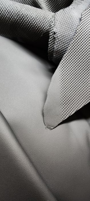 Piele Volane semi-perforată și fină