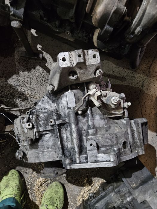 Cutie viteze manuala diferite coduri Audi skoda seat Volkswagen , GRF