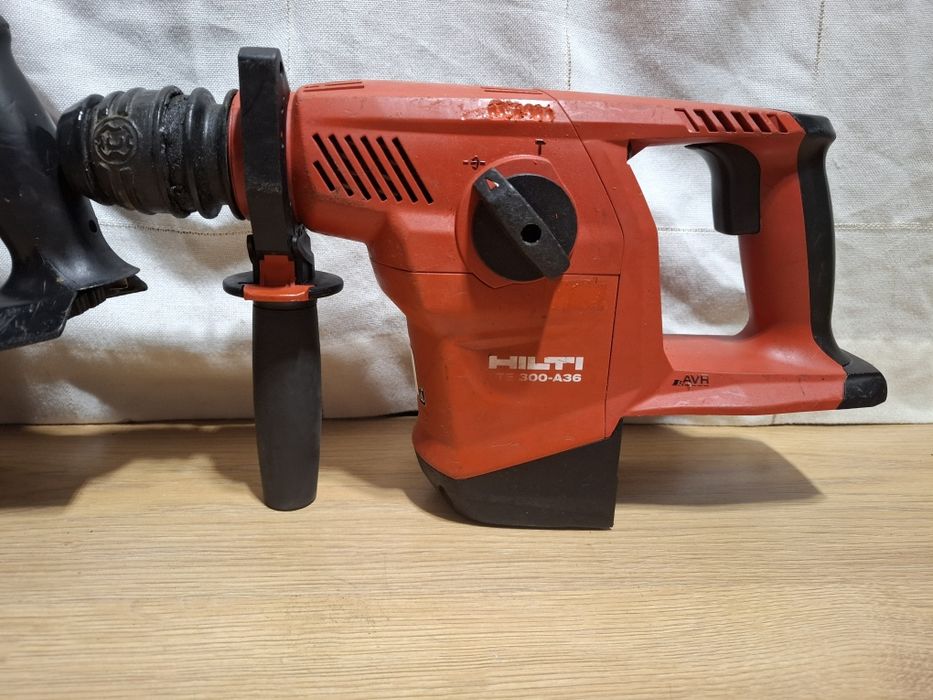 Hilti rotopercutor si picamer