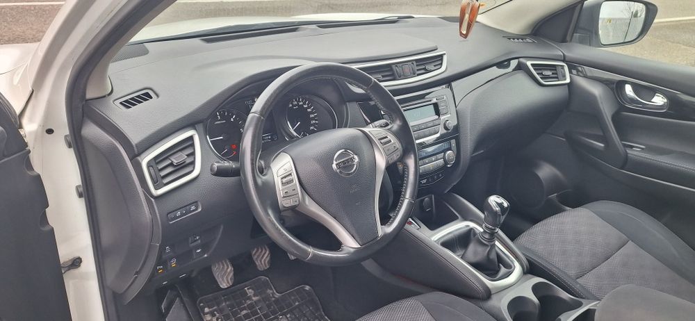 Nissan Qashqai 1.5 dci euro 5 fabricatie 2015 alb perlat