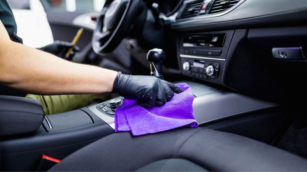 Detailing auto profesional - curatare tapiterie - injectie-extractie