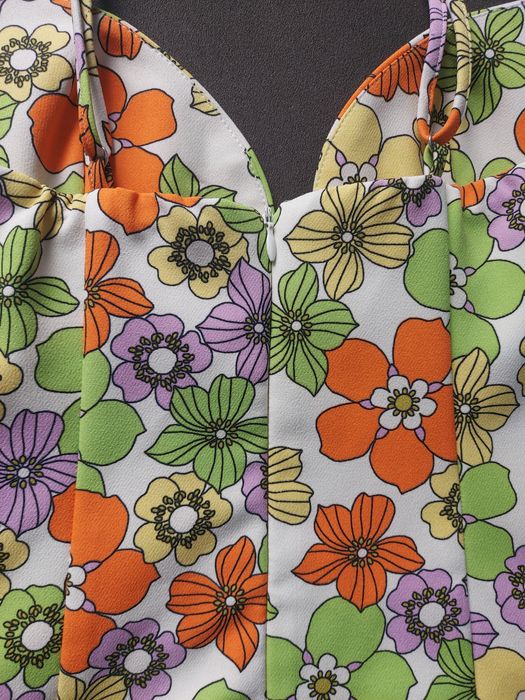 Рокли  с  пайети-40лв.