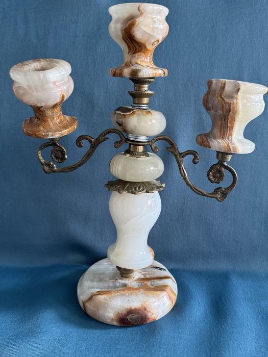 Свещник от Оникс