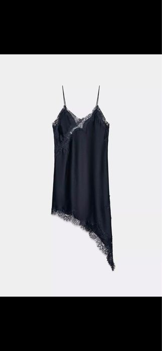 Zara нова сатенена рокля