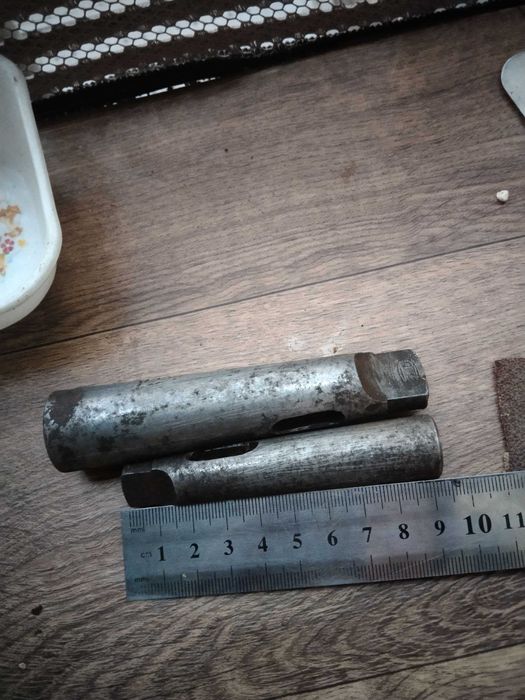 Втулка переходник для сверла с хвостовиком и хомуты всех размеров .