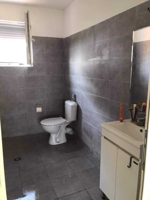 Масивна къща в село Вискяр