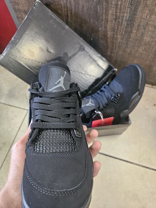 Маратонки Nike air jordan 4, black cat