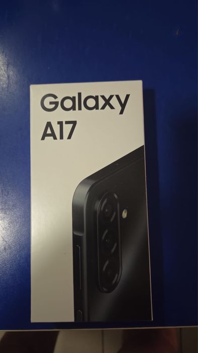 Samsung galaxy A17 новый