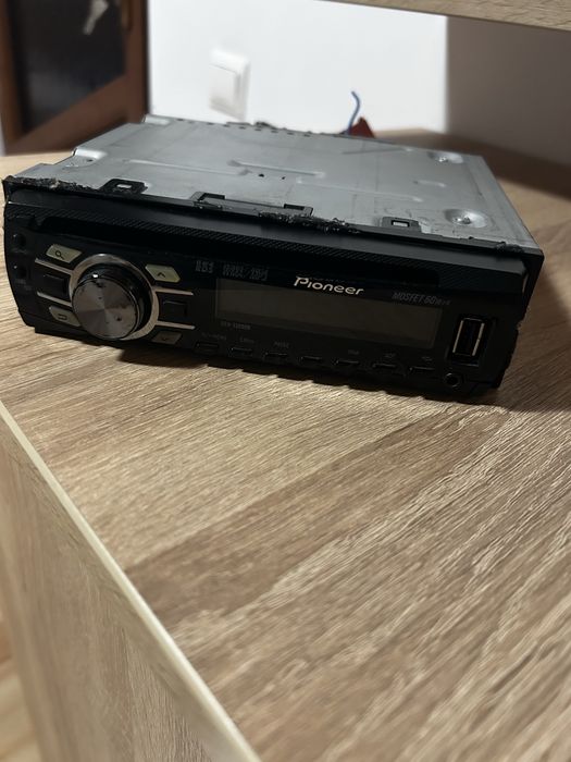 Casetofon Pioneer DEH-3300UB