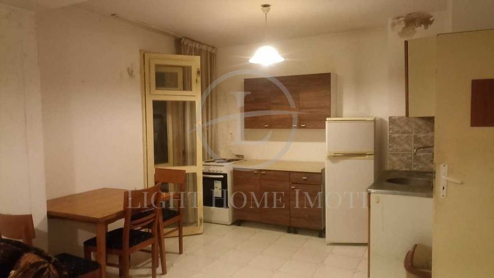 Продава се Тристаен апартамент в Пловдив, Кършияка - 104 кв.м за 829 €/кв.м - Снимка #1