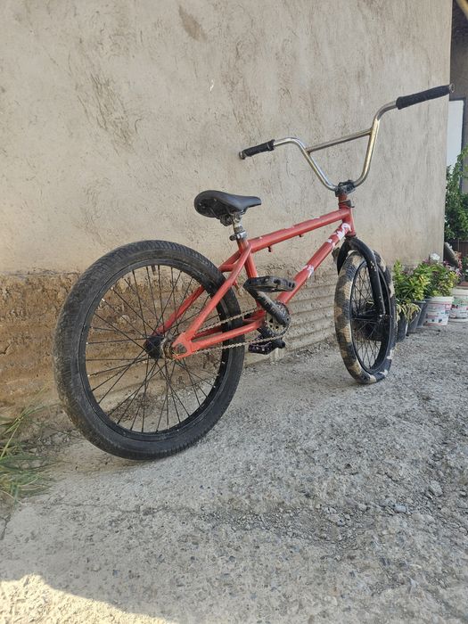 Велосипед BMX . Трюковый