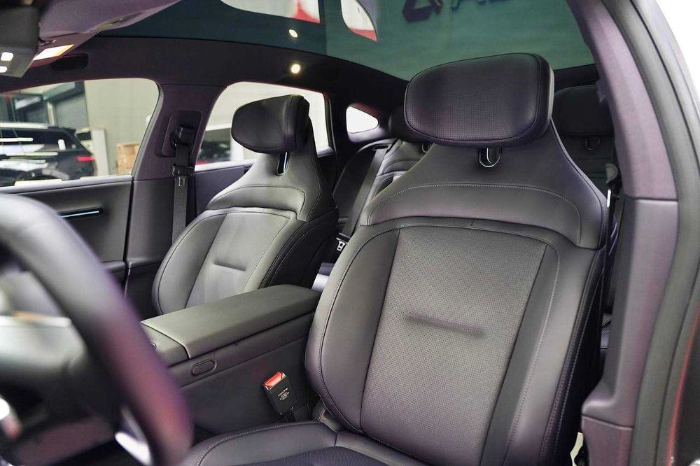 AVATR 06 MAX REEV (Obsidian Grey)