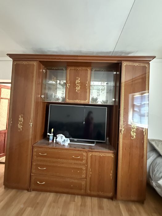 Продам шкаф/стенку/под телевизор