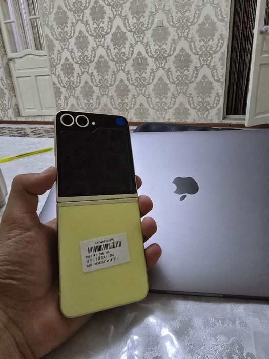 Samsung Zflip 6 new