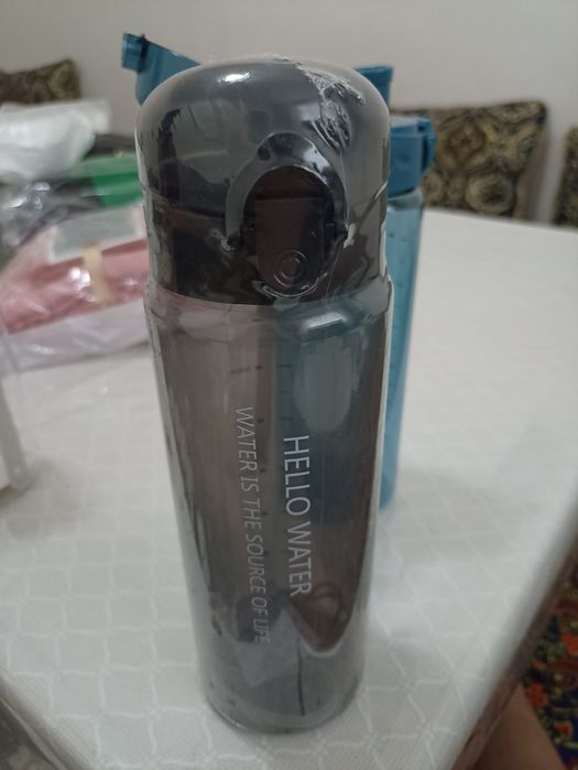 Ичимлик учун қулай идиш 0,78 л.