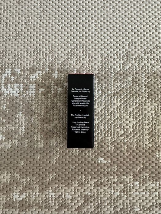 Ruj cu efect mat Givenchy