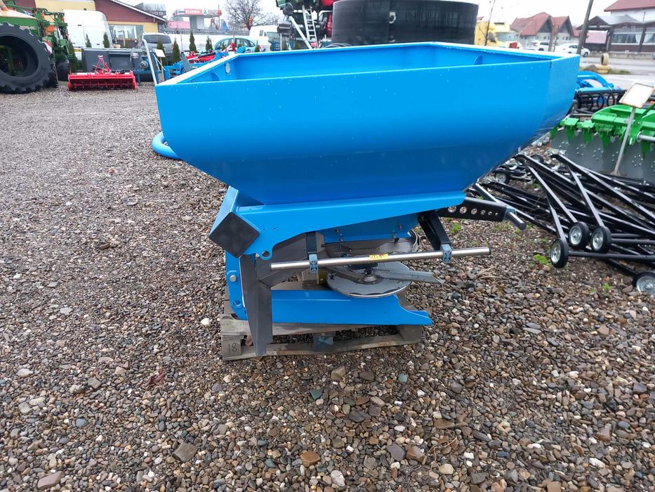 mig azot 1500 litri, masina imprastiat ingrasamant