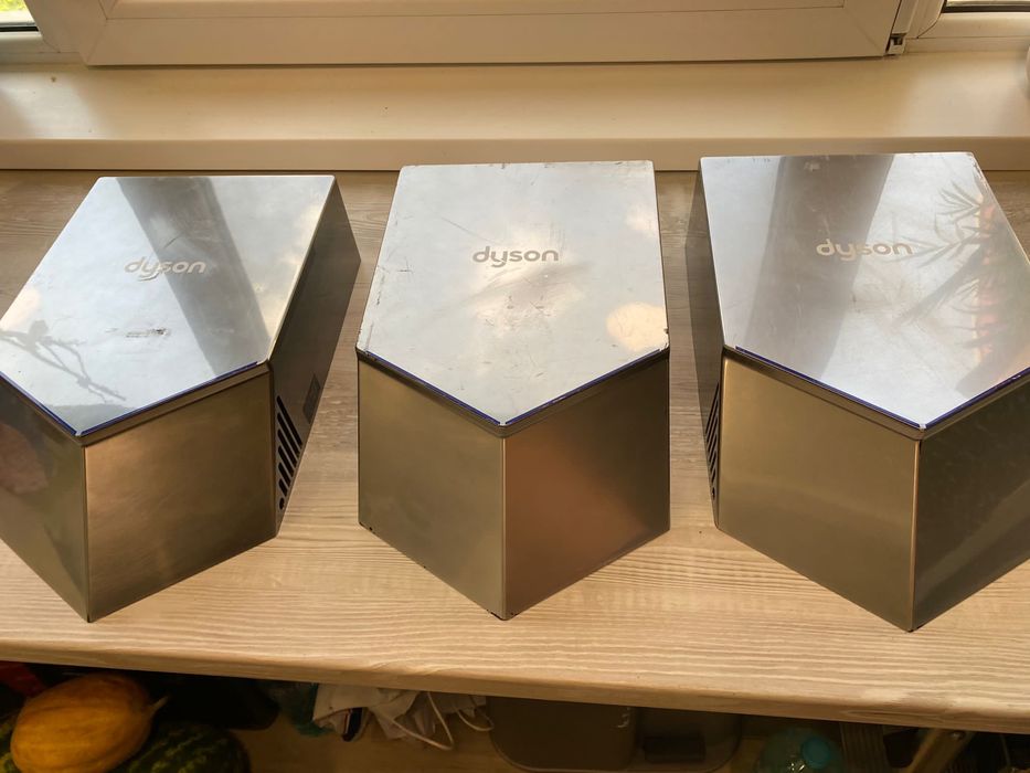 Uscator maini Dyson Airblade V