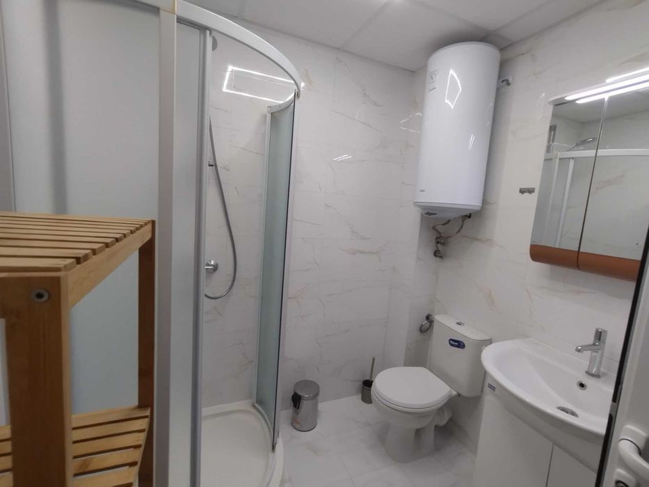 Дава се под наем Двустаен апартамент в Пловдив, Младежки Хълм - 76 кв.м за 590 € - Снимка #7