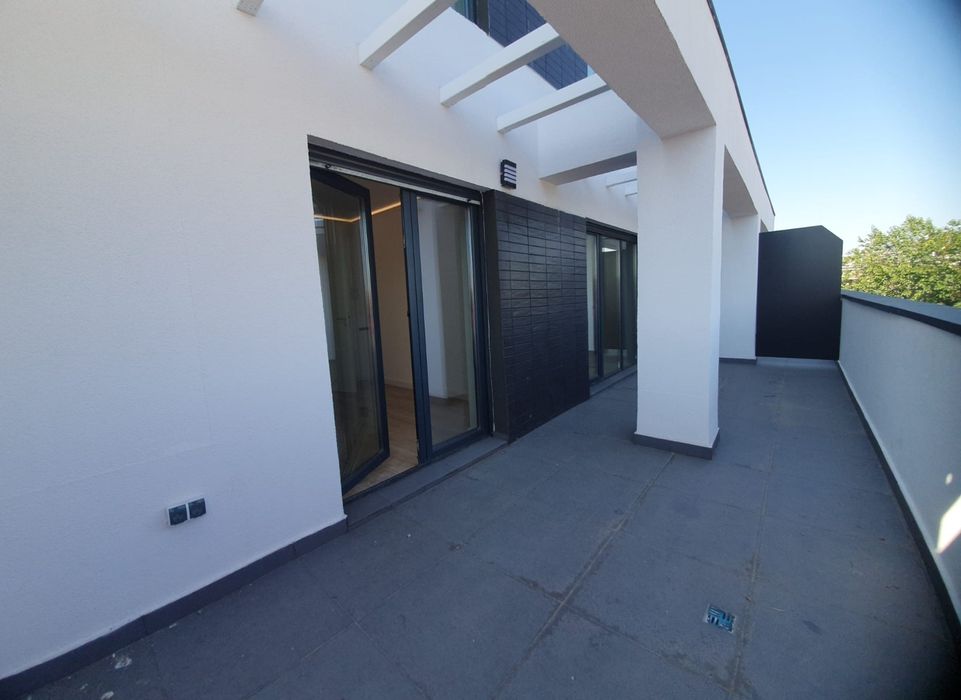 2 cam, 80 mp, Piara Muncii, particular