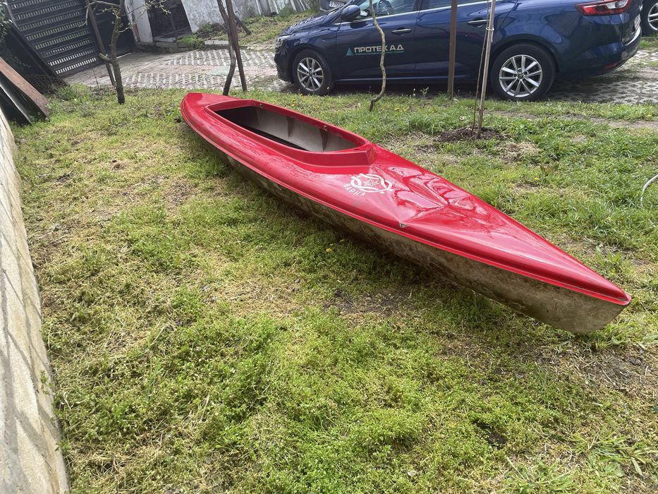 Каяк- лодка- запазена