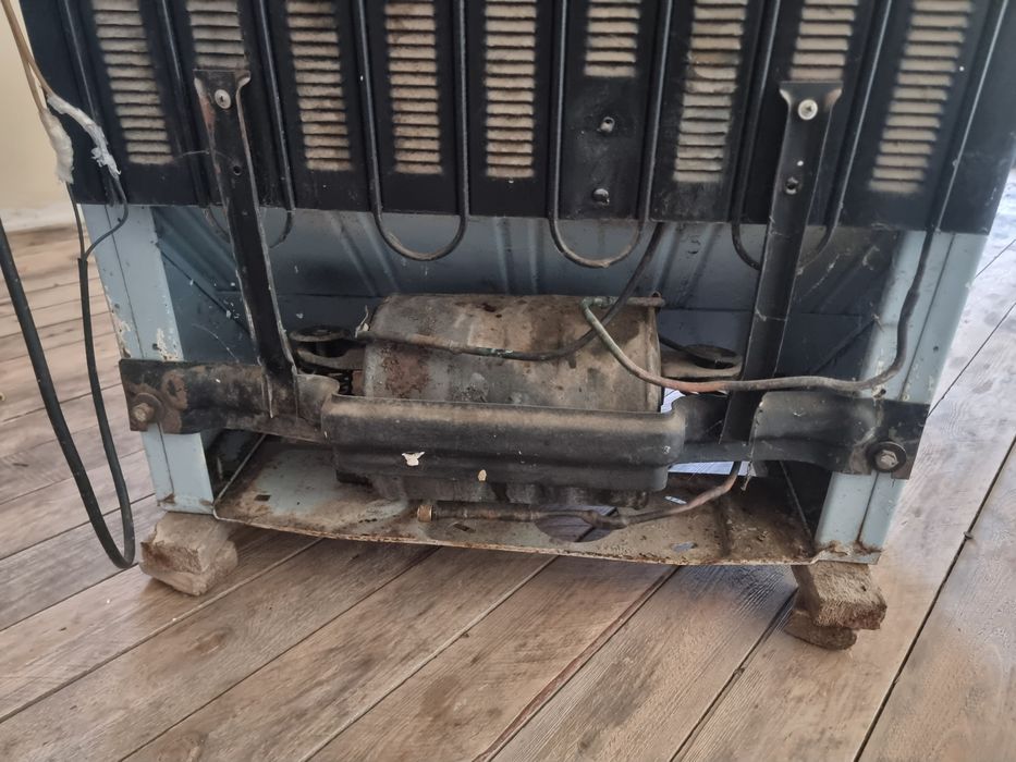 Katta Muzlatgich Rossiyaniki