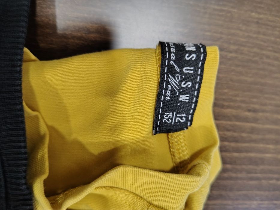 4 блузи и долнище с цип черно