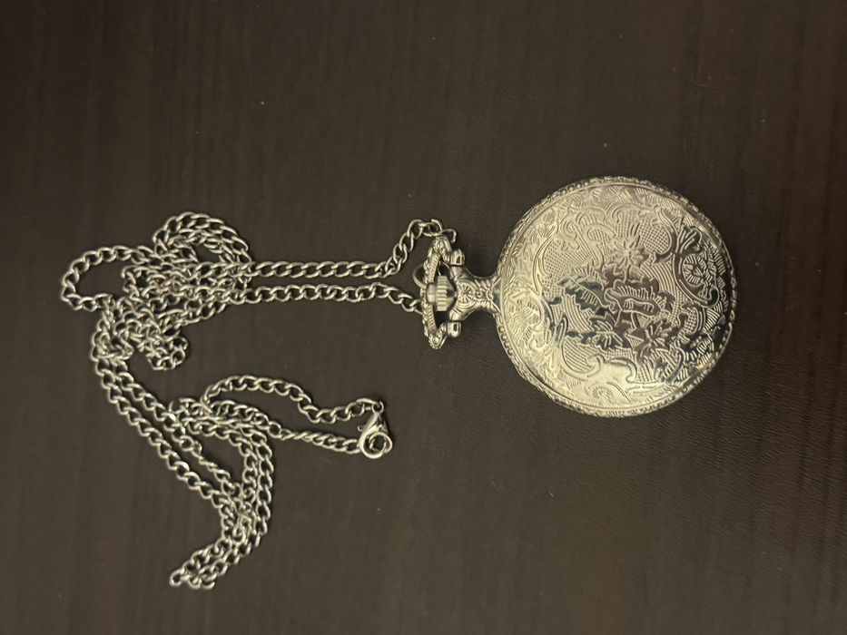 Карманные часы с цепочкой