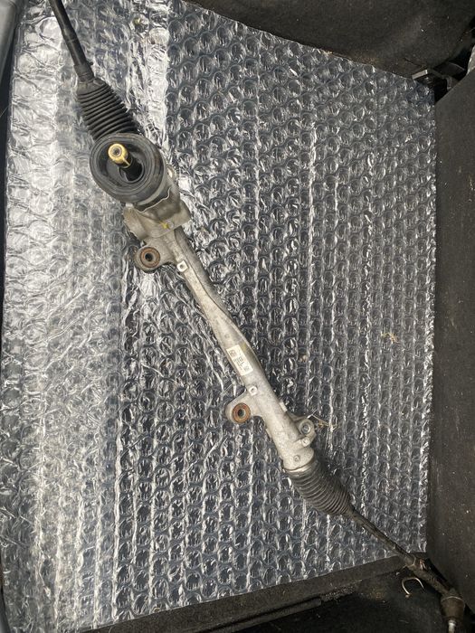 оригинална кормилна рейка Kia Ceed / Hyundai i30