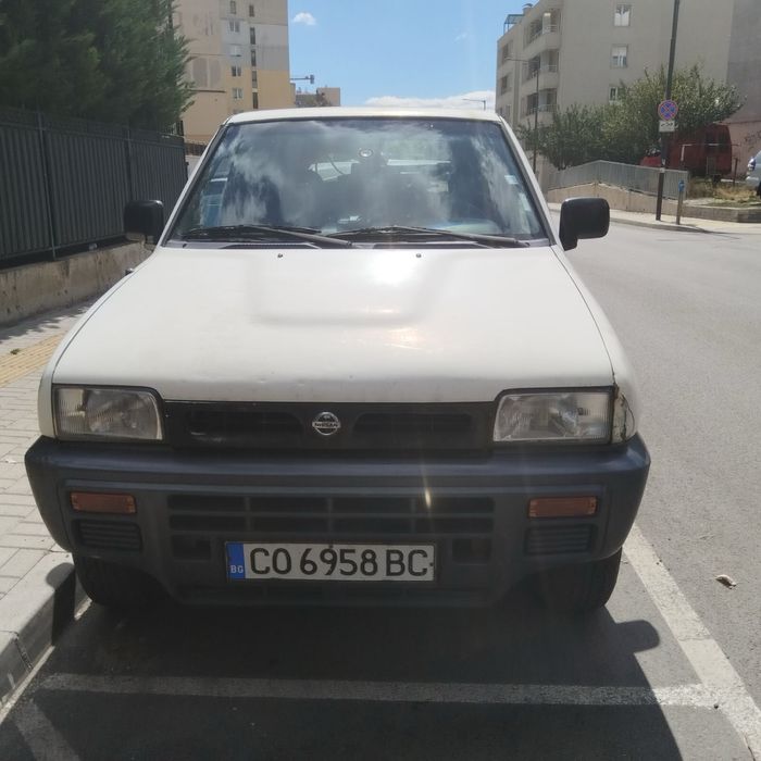 Джип и лодка с колесар