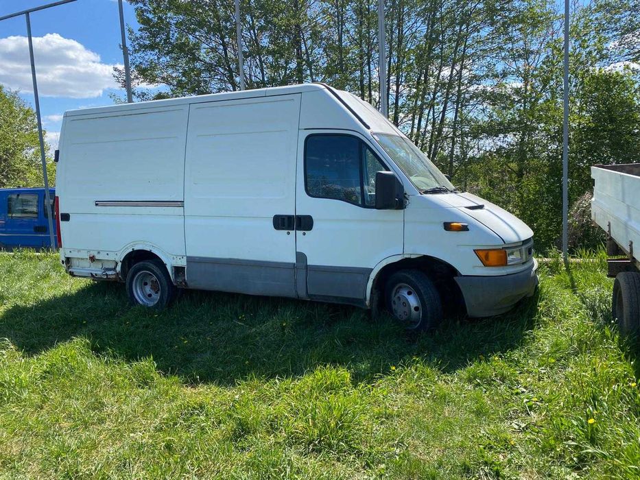De vânzare Iveco Daily 35C13 2,8 D klima