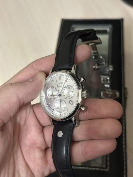 Часы швейцарские ROAMER