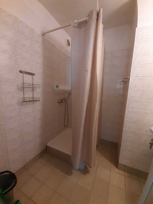 Дава се под наем Тристаен апартамент в Бургас, Център - 85 кв.м за 408 € - Снимка #4