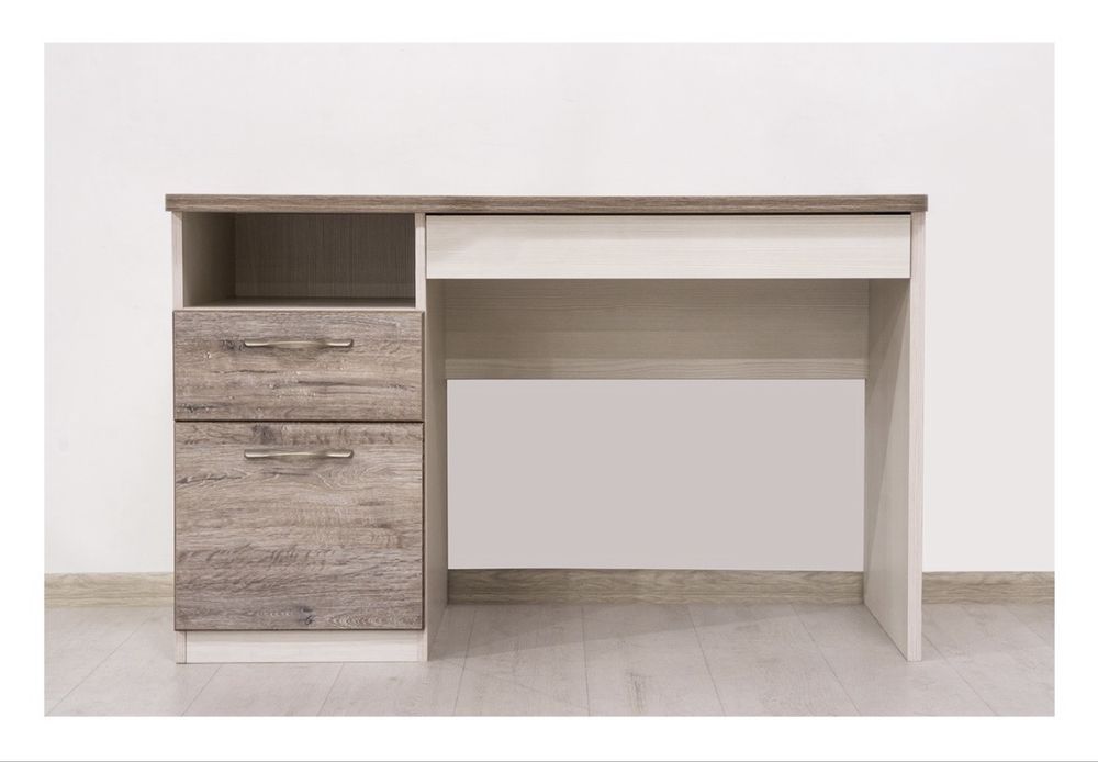 Стол письменный Euromebel