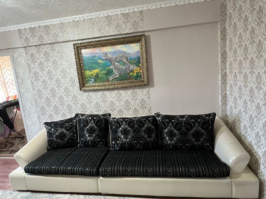 Продаю диван в хорошем состоянии