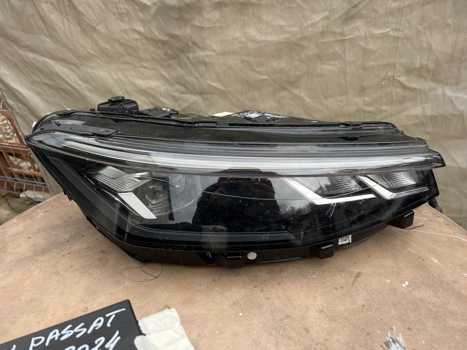VW Passat B9 3J1 2024 Full LED ляв и десен фар