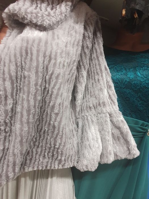 Cape elegante din blanita
