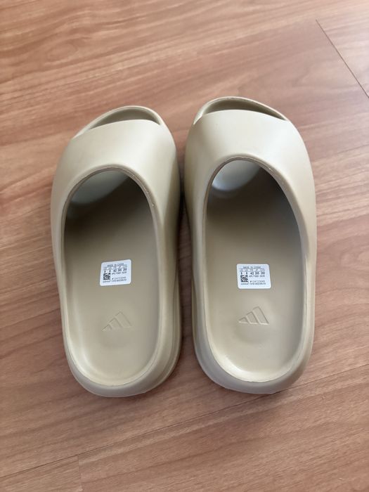 Yeezy slides marimea 41