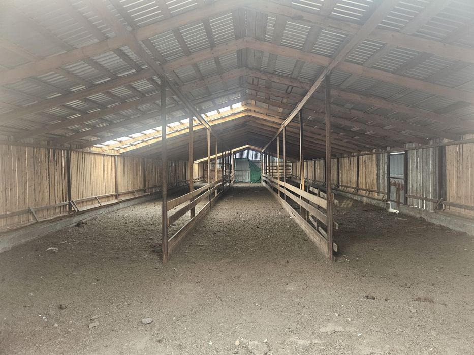 Дара тұрған жер үй сатылады