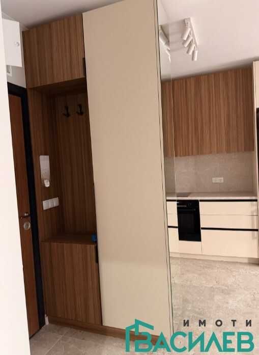 Продава се Двустаен апартамент в София, Център - 62 кв.м за 2304 €/кв.м - Снимка #1
