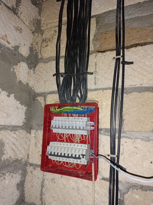 Электромантаж 220-380 вольт