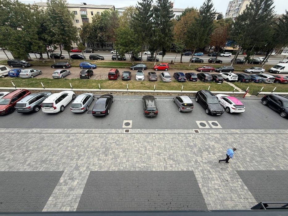 INCHIRIEZ spatiu comercial/ birou/ medical zona centrala Pascani