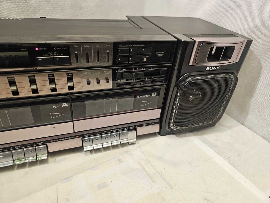 Sony Cfs-w500l boombox