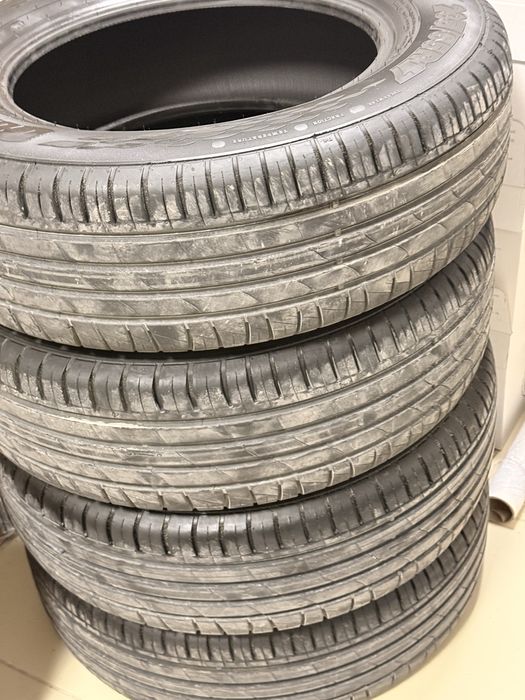 Продается комплект летних шин 235/65/17