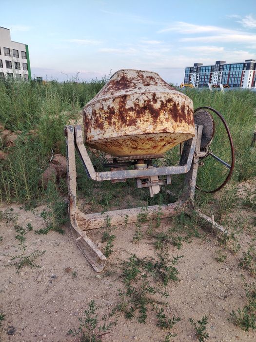 Продам бетономешалку