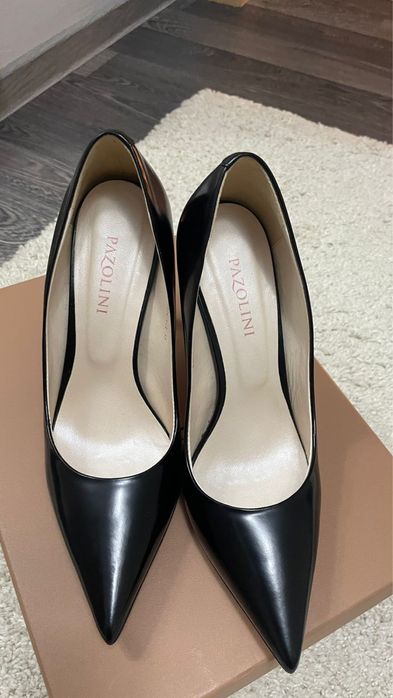 Кожаные туфли  Carlo Pazolini