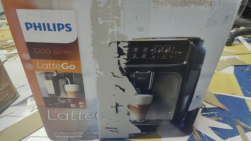 Кофемашина Philips EP3241/50. Б/у